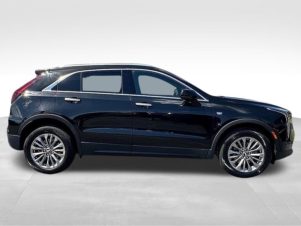 Used 2024 Cadillac XT4 Premium Luxury FWD image 6