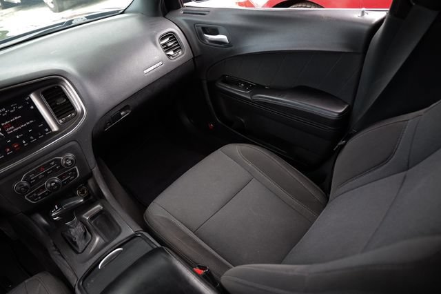 Used 2018 Dodge Charger R/T w/ Beats Audio Group RWD image 24