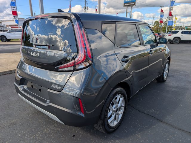 Used 2024 Kia Soul LX w/ Option Group 015 image 5
