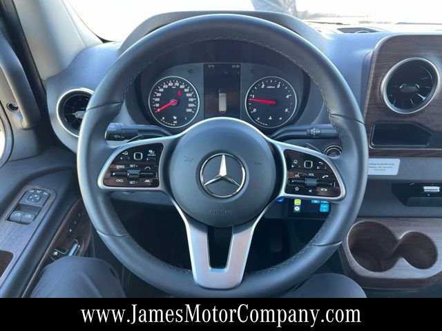 Used 2023 Mercedes-Benz Sprinter 3500 image 19
