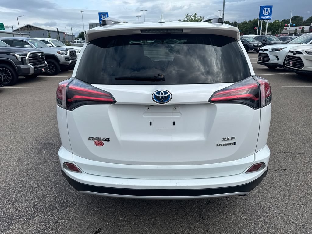Used 2016 Toyota RAV4 XLE AWD/4WD image 6