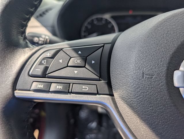 Used 2022 Nissan Sentra SV FWD image 12