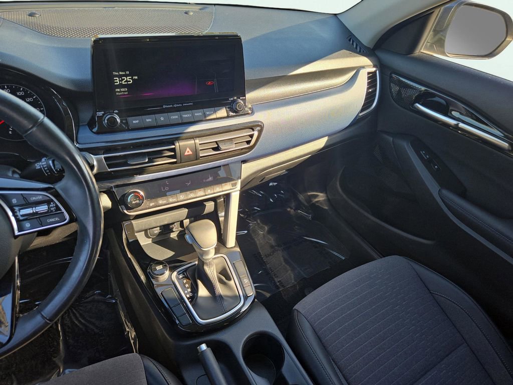 Certified 2023 Kia Seltos S w/ Navigation Package image 21