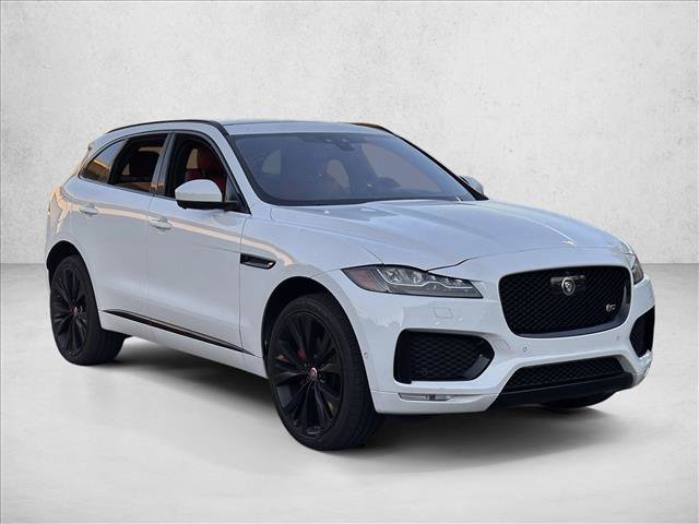 Used 2018 Jaguar F-PACE S image 3