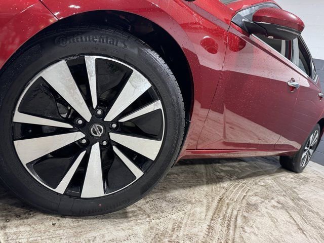 Used 2022 Nissan Altima 2.5 SV w/ SV Premium Package image 31
