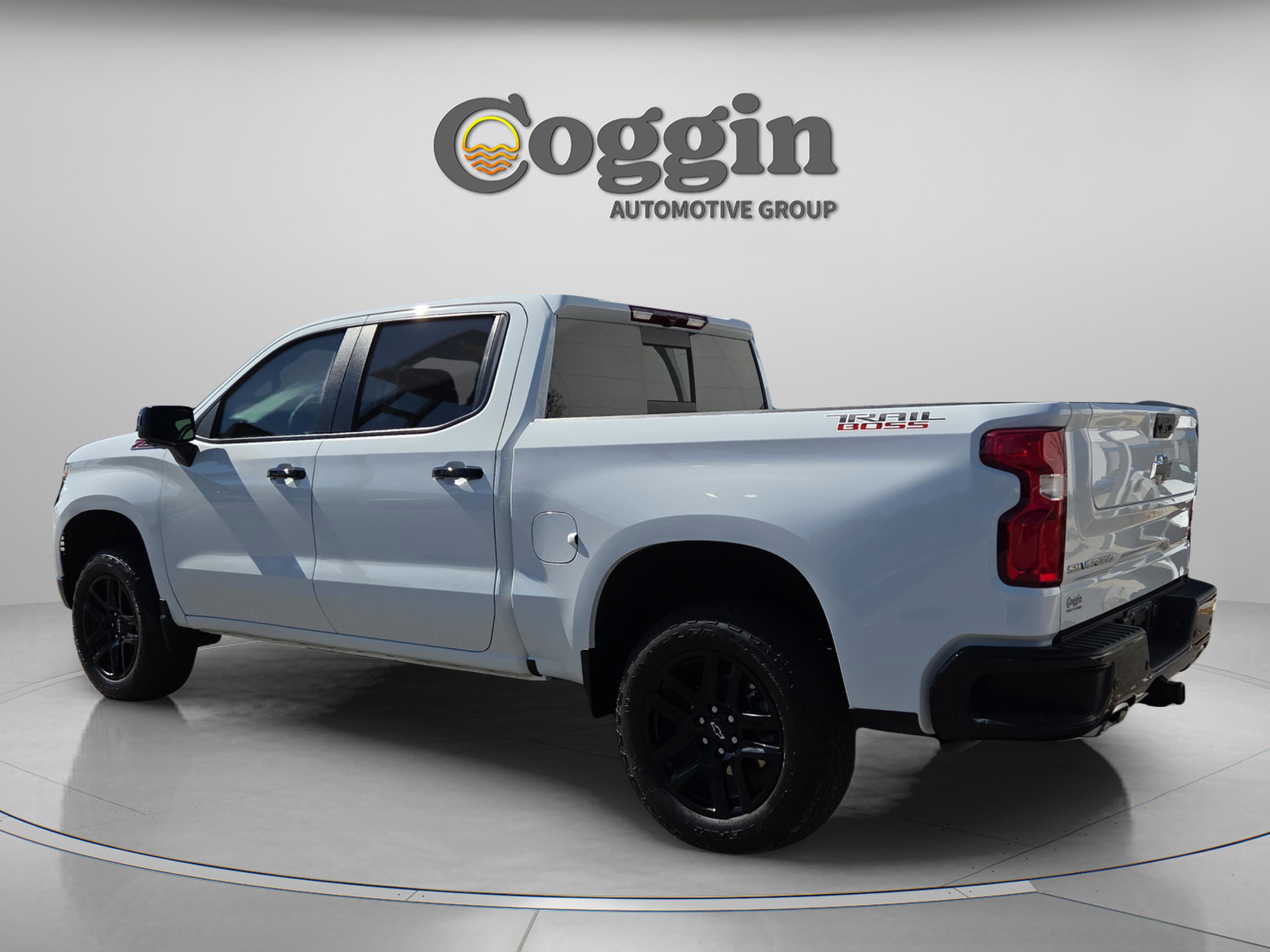 Certified 2025 Chevrolet Silverado 1500 LT Trail Boss w/ Convenience Package II AWD/4WD image 4