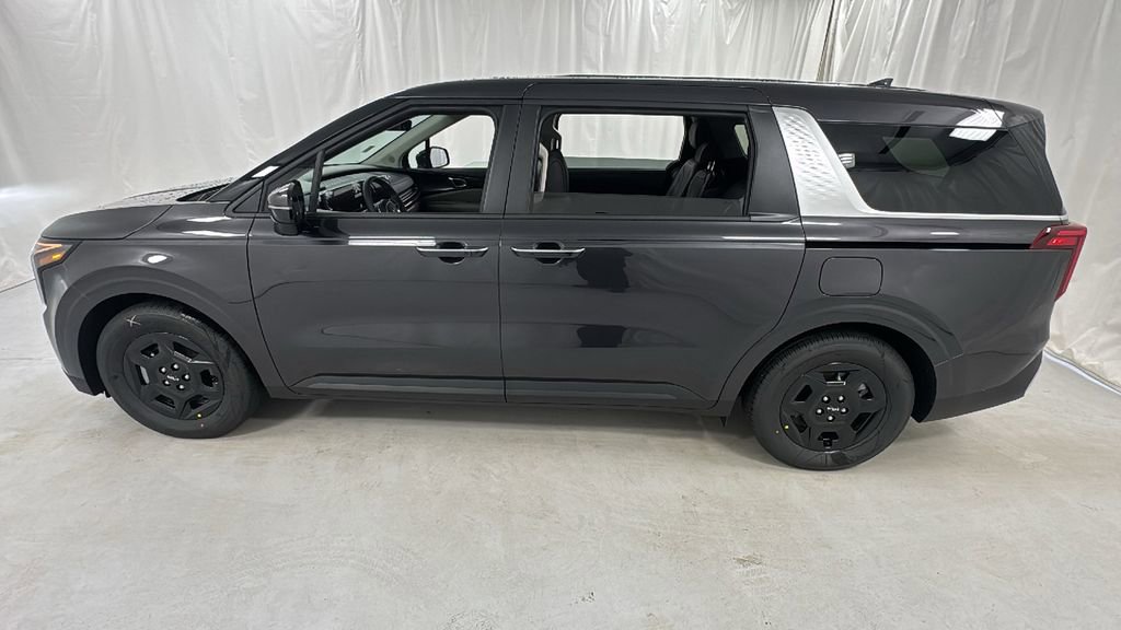 New 2026 Kia Carnival FWD image 6