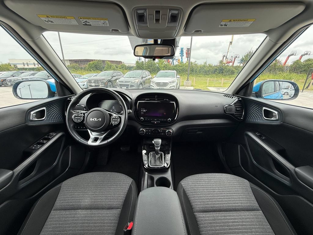 Used 2023 Kia Soul EX FWD image 16