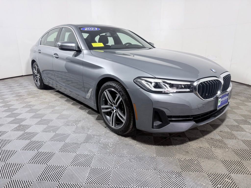 Used 2023 BMW 530i xDrive w/ Premium Package AWD/4WD image 9