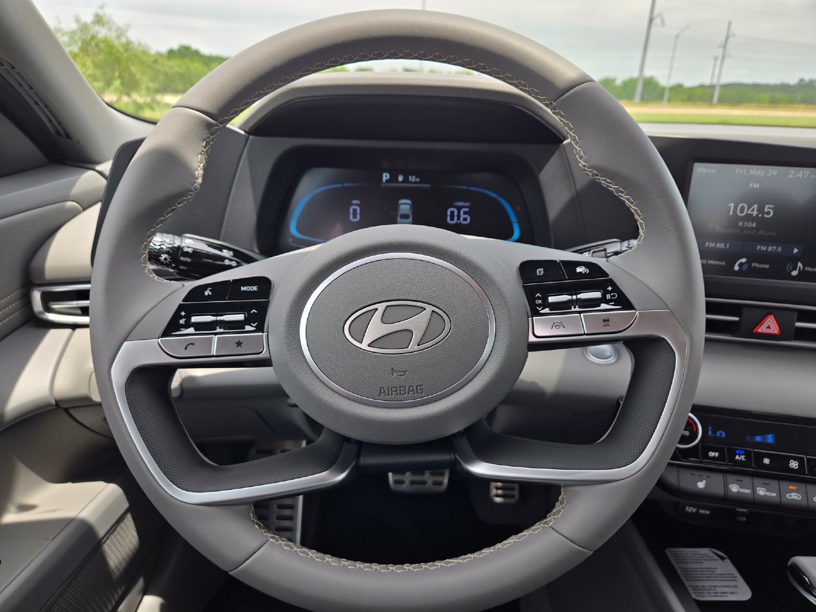 New 2026 Hyundai Elantra SEL Sport Premium FWD image 10