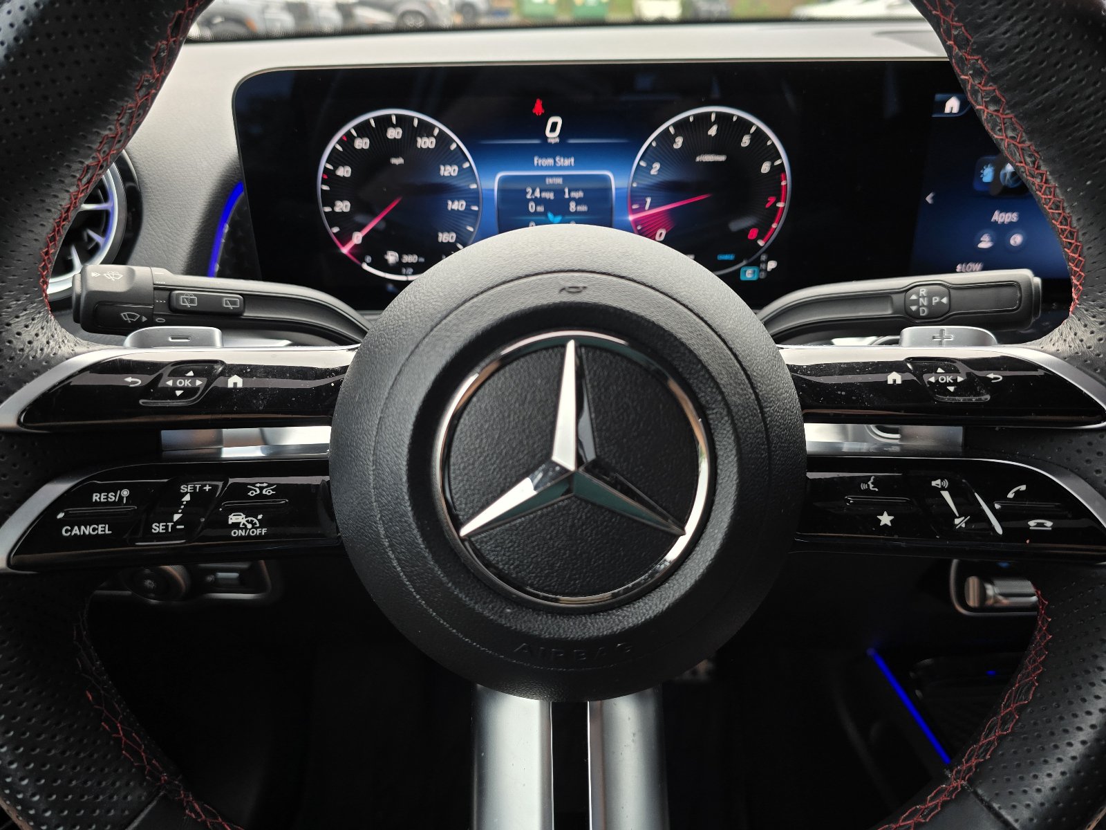 Used 2024 Mercedes-Benz GLB 250 image 23