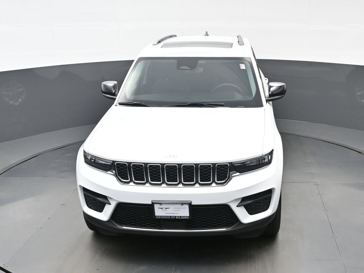 Used 2023 Jeep Grand Cherokee Laredo AWD/4WD image 41