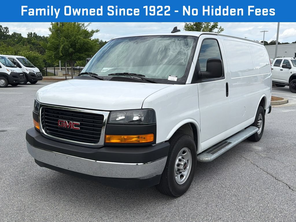 Used 2024 GMC Savana 2500 w/ Driver Convenience Package RWD image 3