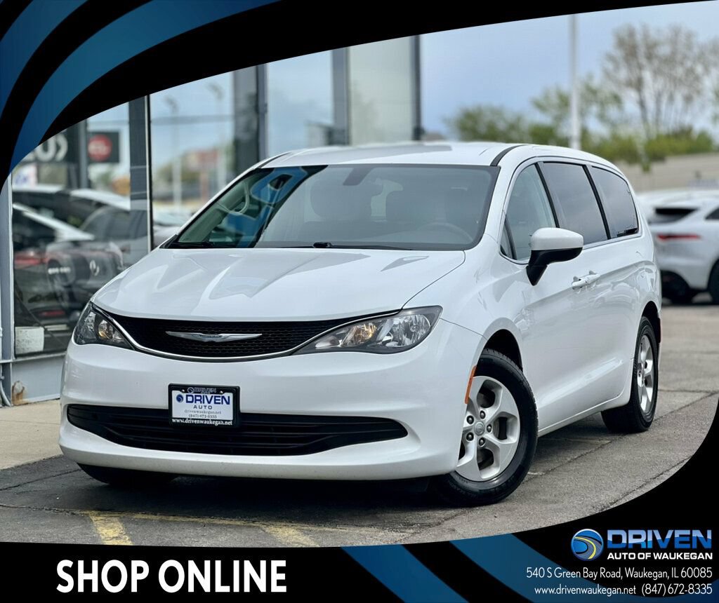 Used 2017 Chrysler Pacifica LX w/ Tire & Wheel Group FWD image 1