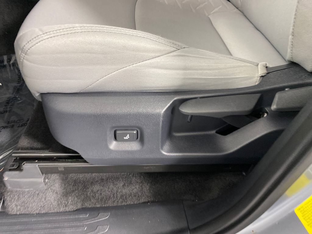 Certified 2024 Toyota Tacoma SR5 image 8