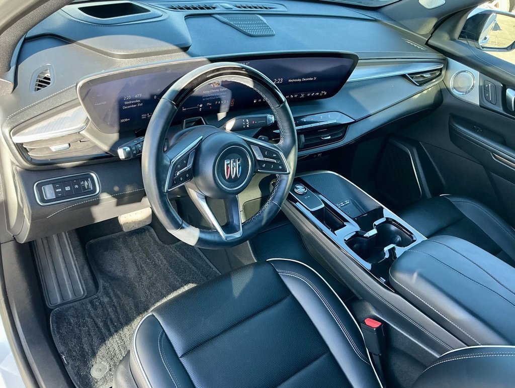 Used 2025 Buick Enclave Avenir w/ Super Cruise Package image 37