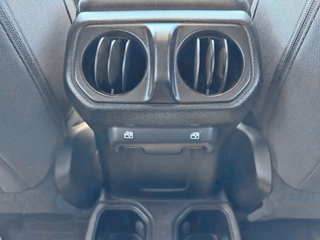 Used 2019 Jeep Wrangler Unlimited Sport S AWD/4WD image 28