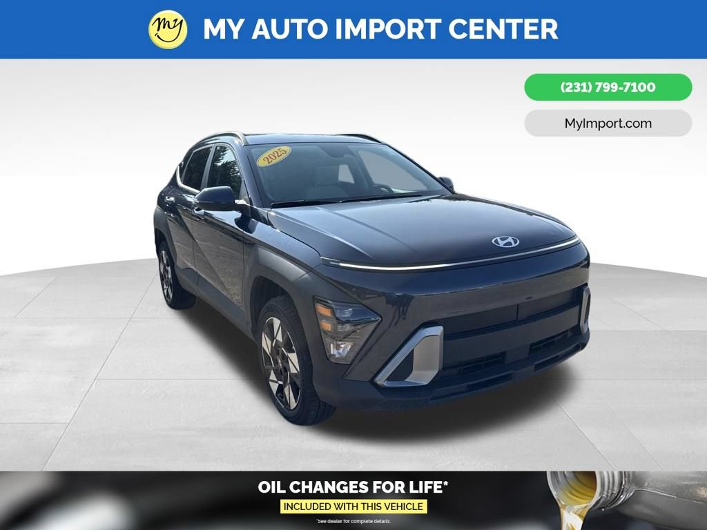 Used 2025 Hyundai Kona SEL AWD/4WD image 1