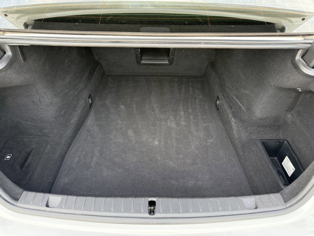 Used 2019 BMW 740i w/ M Sport Package RWD image 7