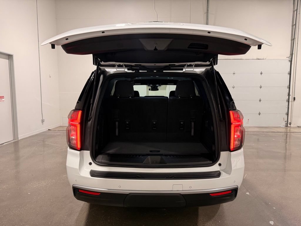 Used 2024 Chevrolet Tahoe LS RWD image 9