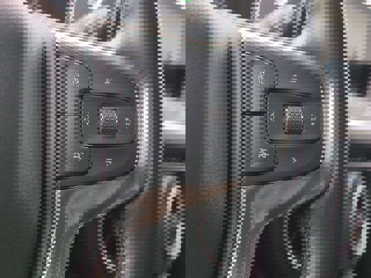 Used 2020 Chevrolet Blazer LT image 23