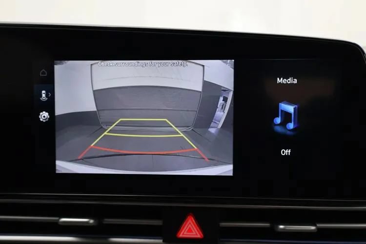 Used 2025 Hyundai Elantra SEL FWD image 37