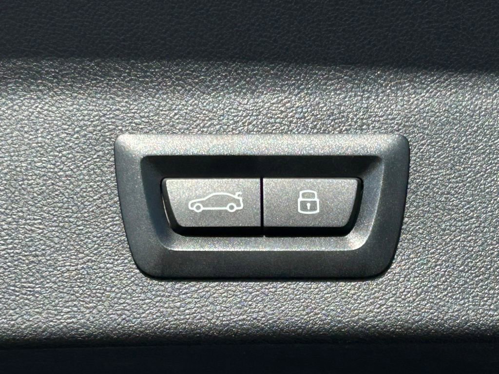 Used 2024 BMW X3 sDrive30i w/ Convenience Package RWD image 67