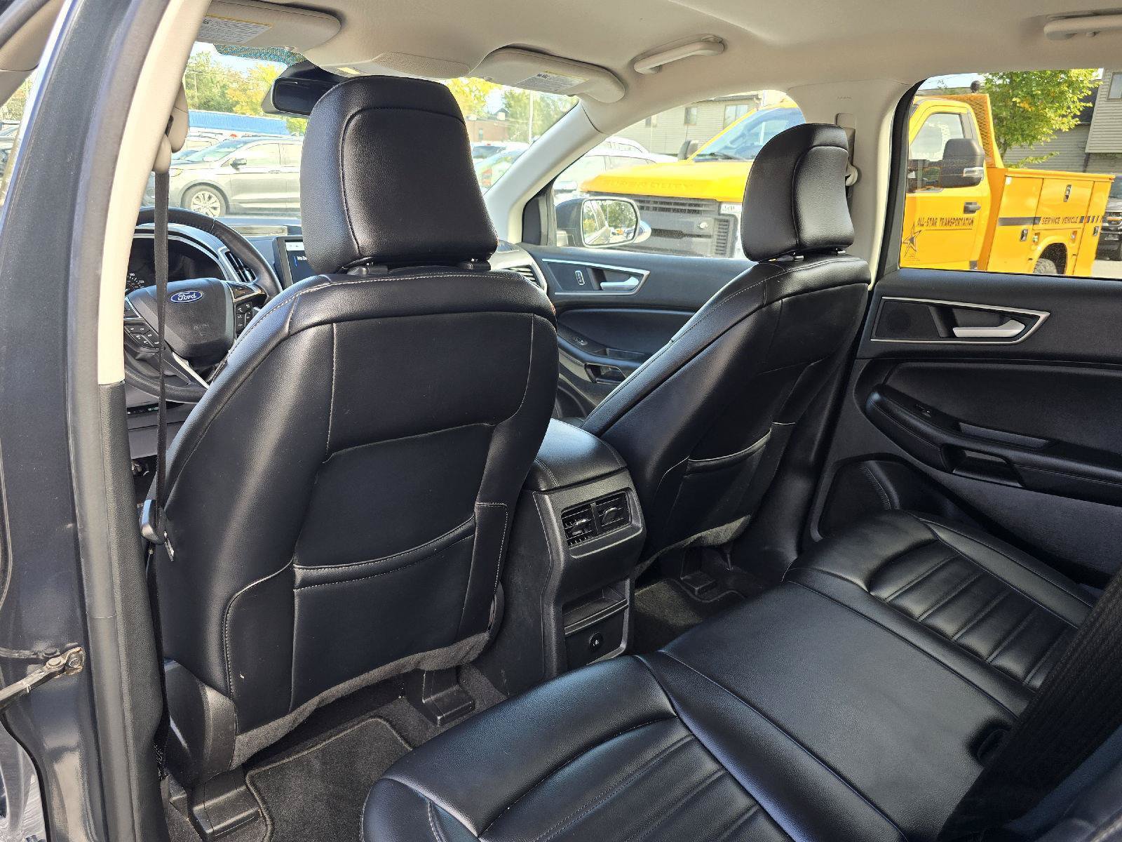 Used 2023 Ford Edge SEL AWD/4WD image 13
