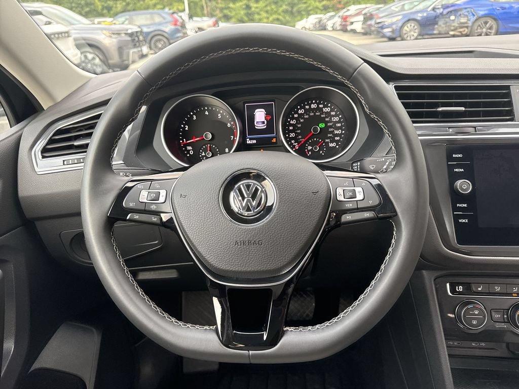 Used 2021 Volkswagen Tiguan SEL AWD/4WD image 11