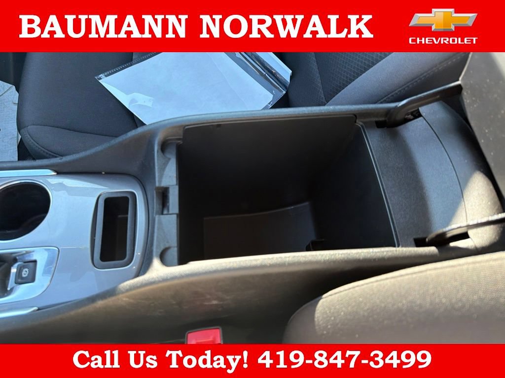 Used 2024 Chevrolet Malibu LT FWD image 35