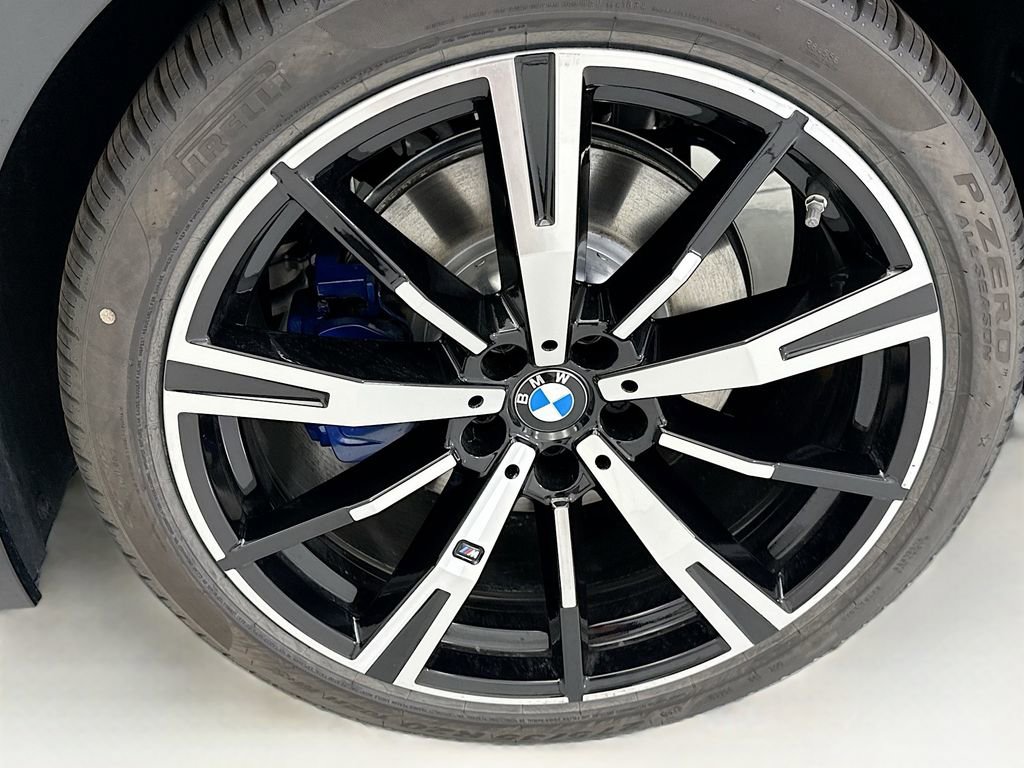 New 2026 BMW 530i xDrive w/ M Sport Package AWD/4WD image 30