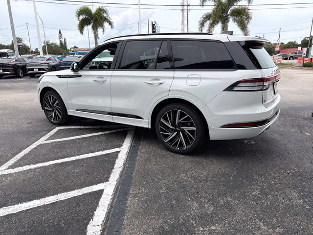 New 2026 Lincoln Aviator Black Label w/ Jet Appearance Package AWD/4WD image 5