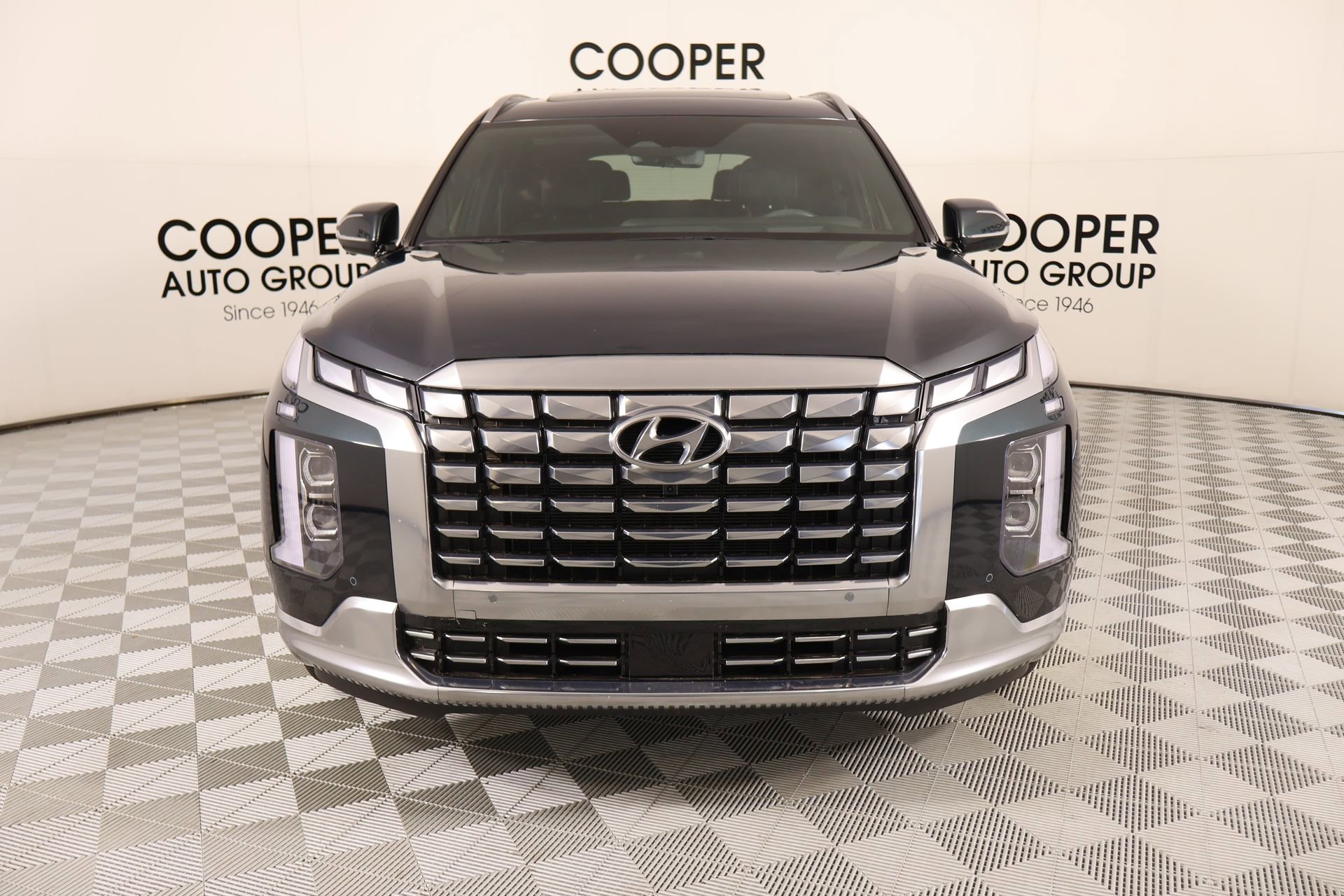 Used 2024 Hyundai Palisade Calligraphy image 10