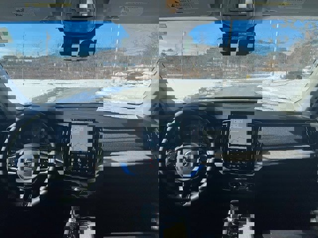 New 2026 Volvo XC90 B6 Ultra w/ Protection Package image 11