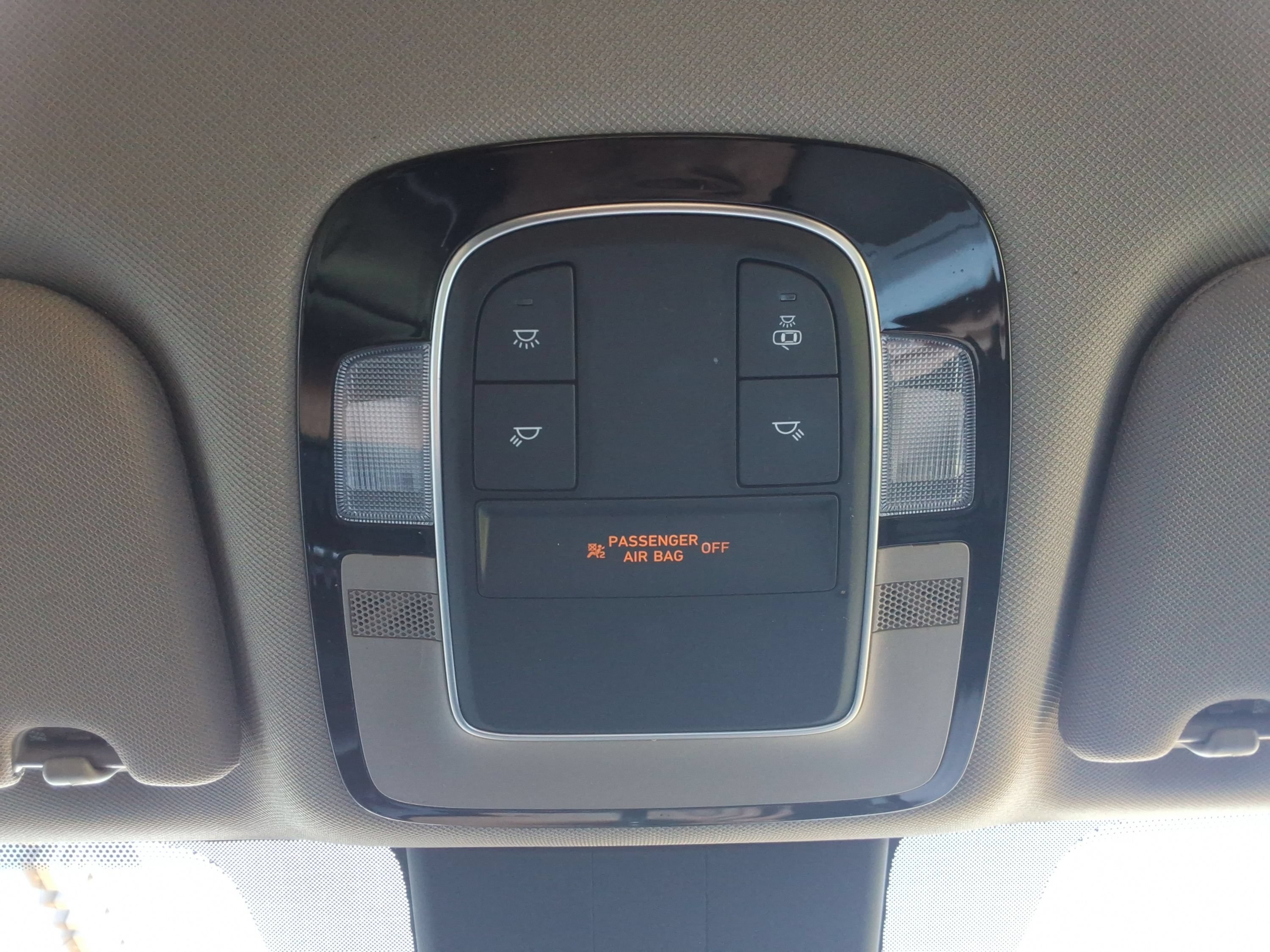 Used 2023 Hyundai Santa Fe SE AWD/4WD image 32