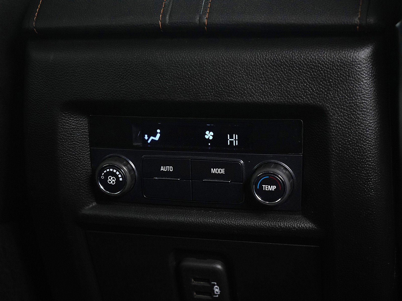 Used 2019 Chevrolet Traverse LT image 16