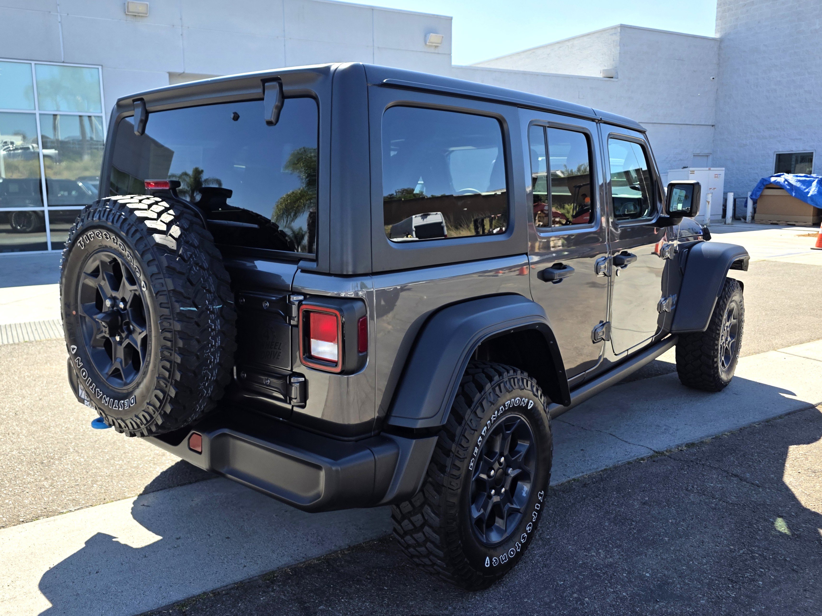 Certified 2023 Jeep Wrangler Unlimited w/ Cold Weather Group image 5