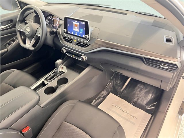 Used 2025 Nissan Altima 2.5 SV image 13