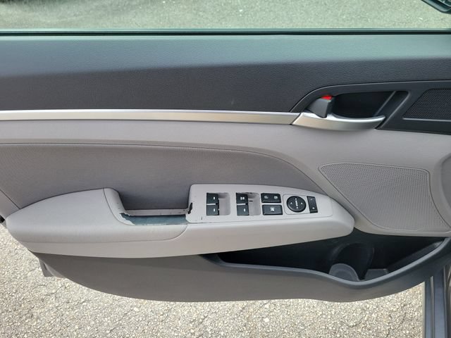 Used 2019 Hyundai Elantra SEL FWD image 15