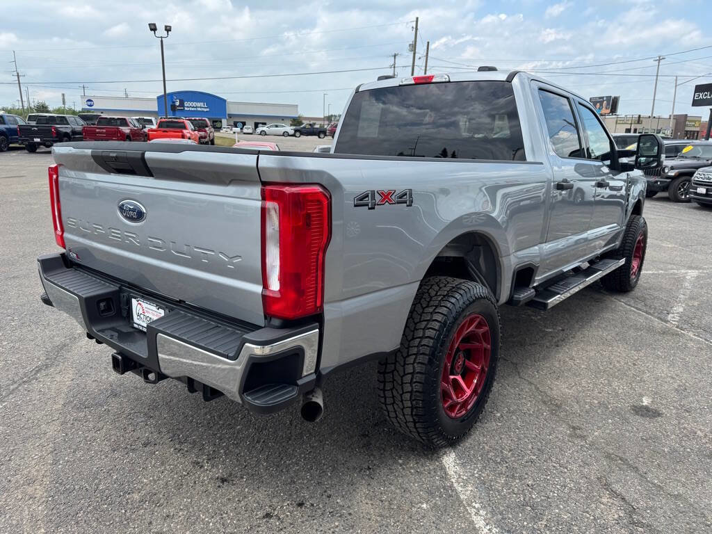 Used 2023 Ford F250 XLT image 5