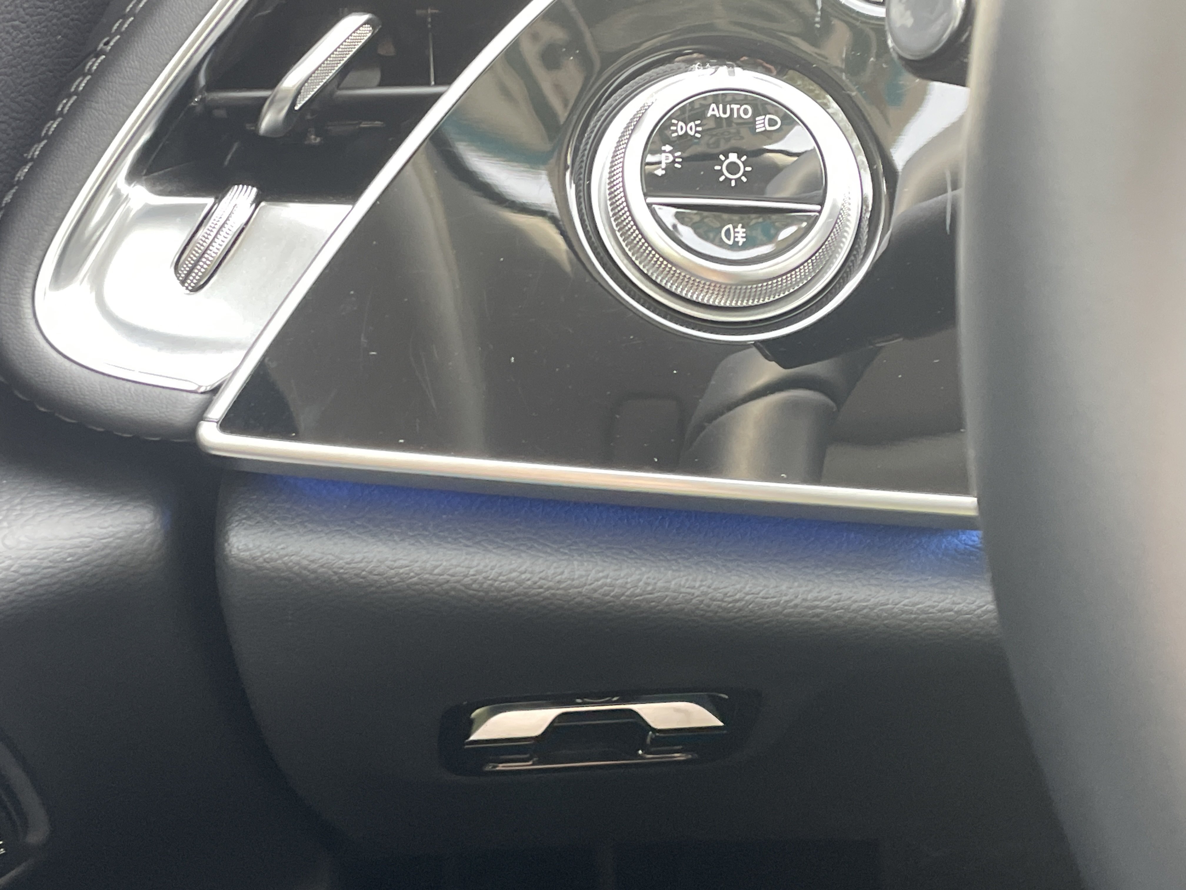 Used 2025 Mercedes-Benz E 350 Sedan image 27