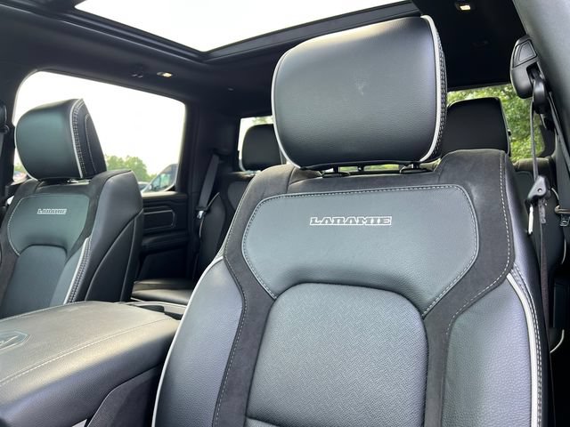 Used 2025 RAM 1500 Laramie w/ Sport Appearance Package AWD/4WD image 15