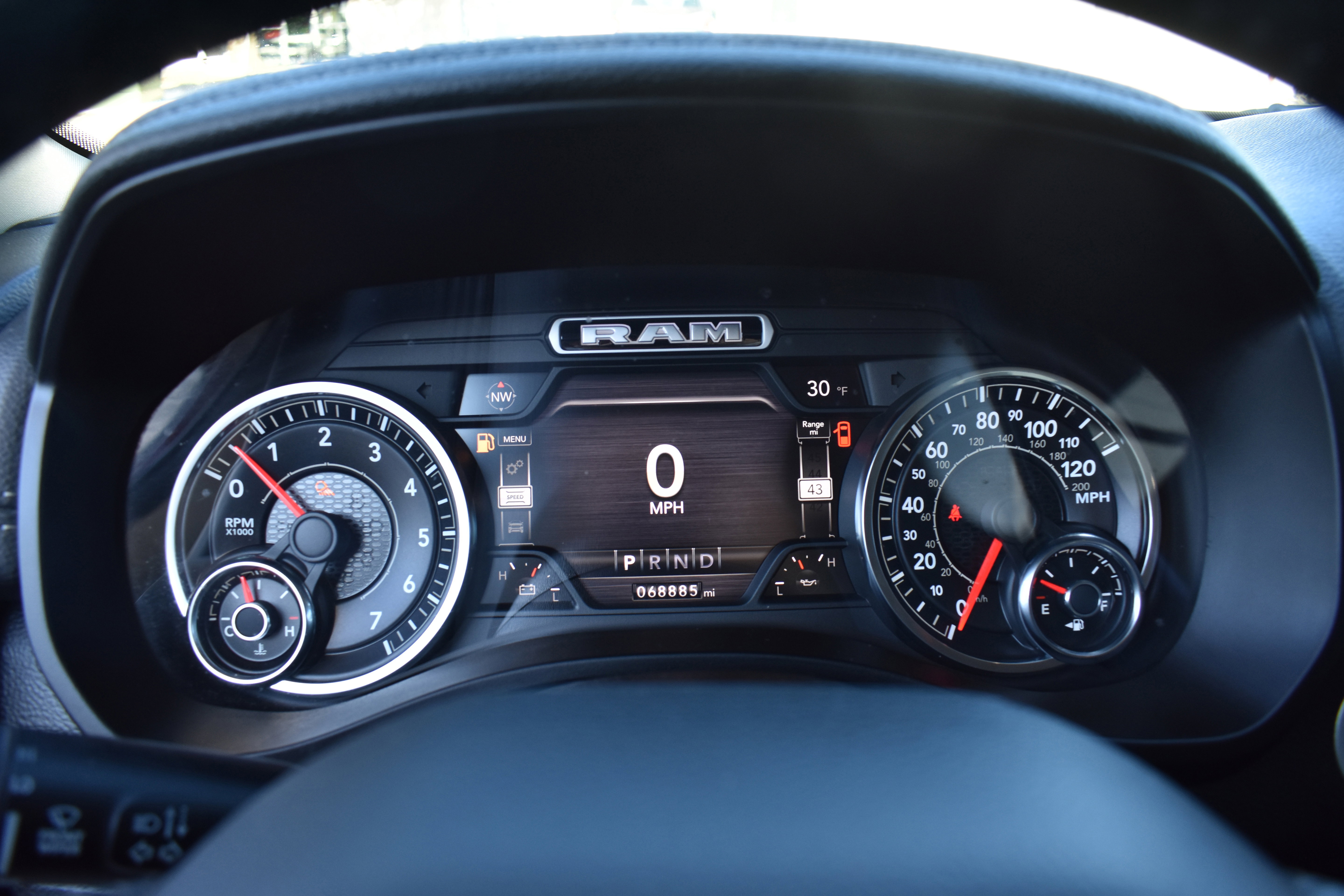 Used 2020 RAM 1500 Laramie image 17