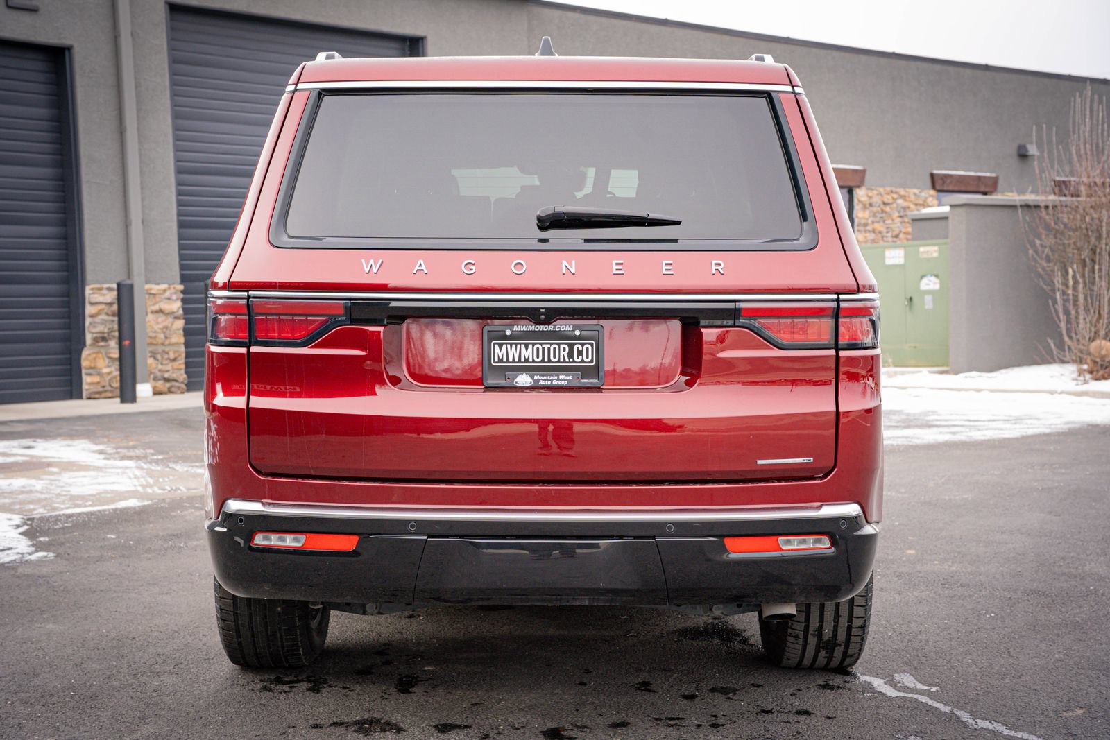 Used 2024 Jeep Wagoneer Series II w/ Flexible Seating Group AWD/4WD image 8