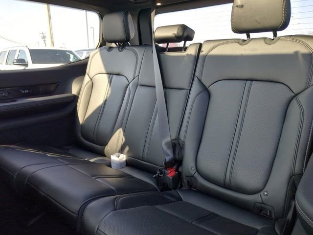 New 2024 Jeep Grand Wagoneer Series I image 9