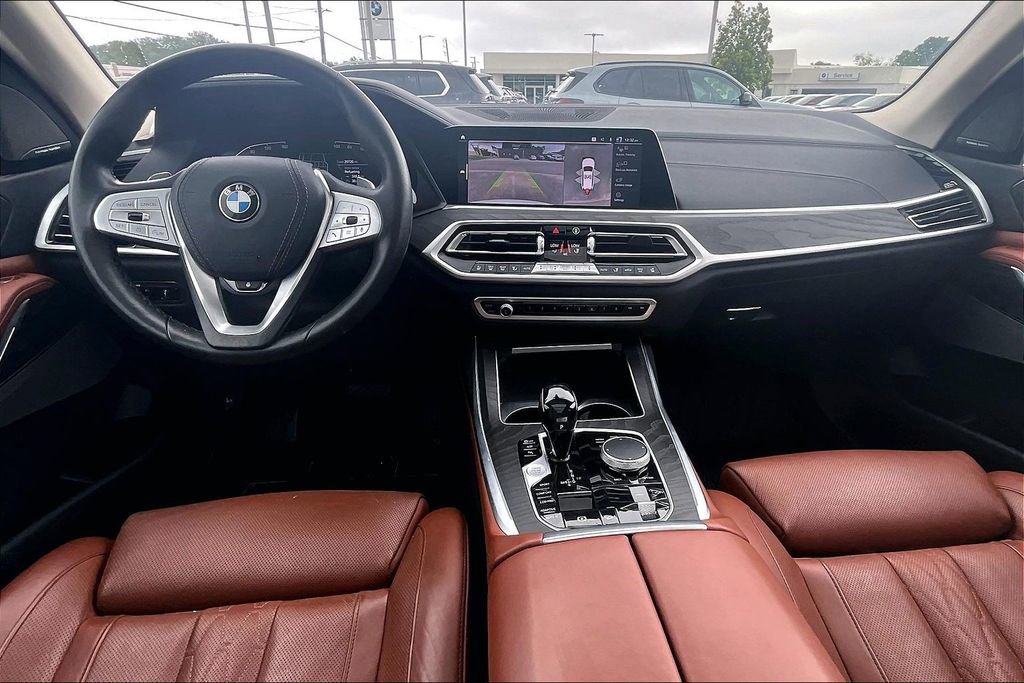 Used 2021 BMW X7 xDrive40i w/ Premium Package AWD/4WD image 6