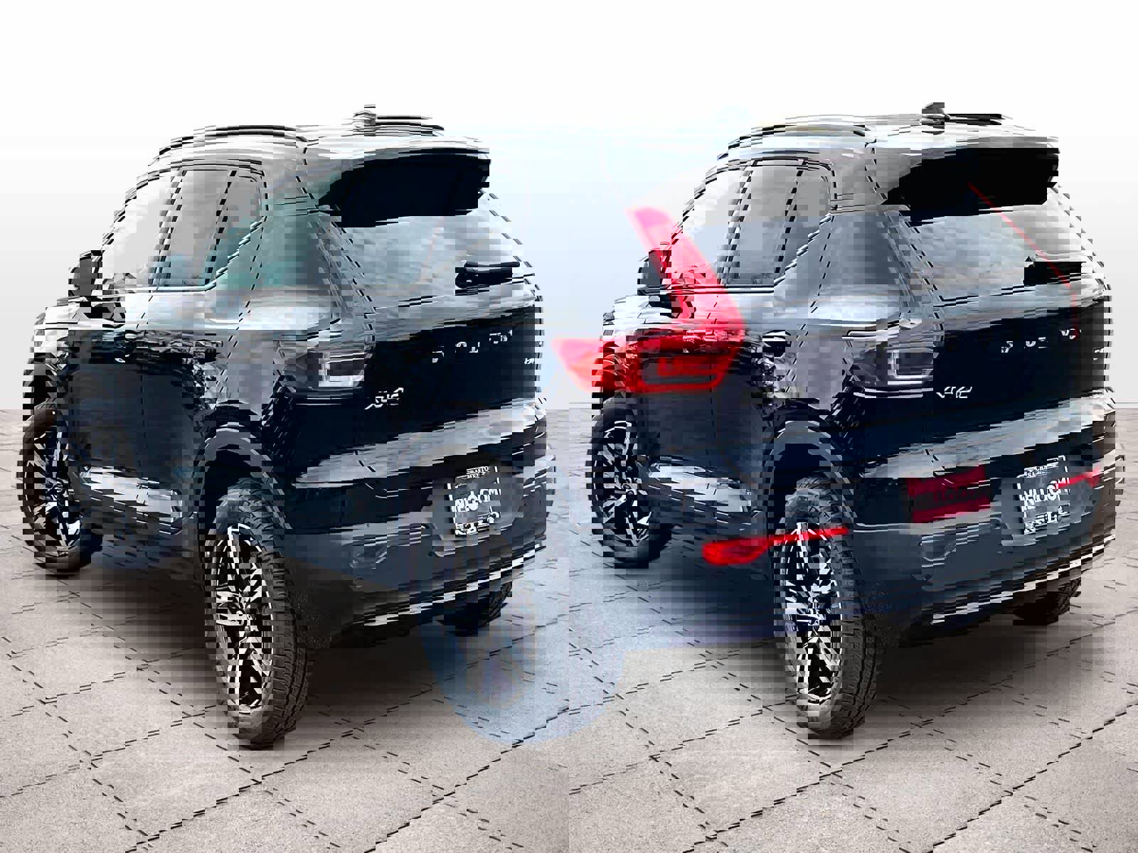 New 2026 Volvo XC40 B4 Core w/ Climate Package image 3