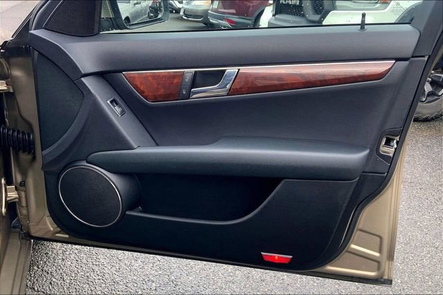 Used 2008 Mercedes-Benz C 300 4MATIC Sedan image 19