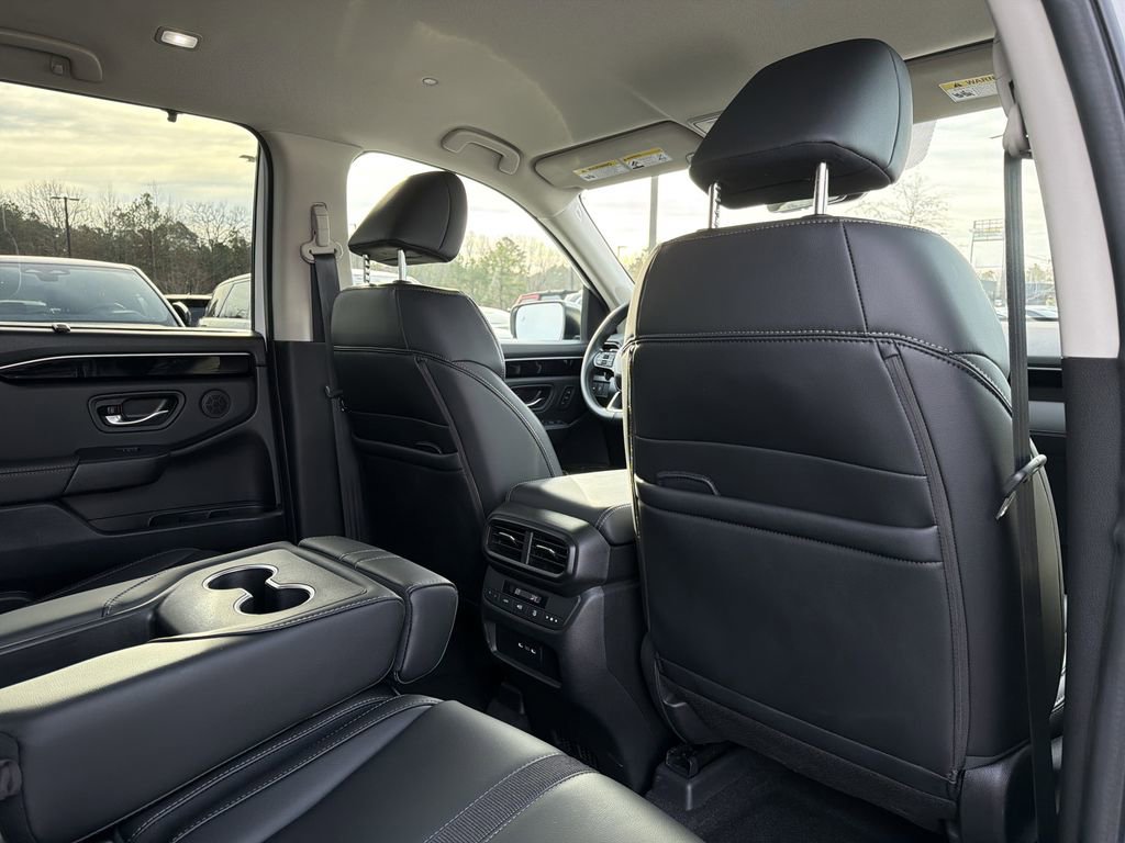 Used 2025 Honda Pilot EX-L image 19