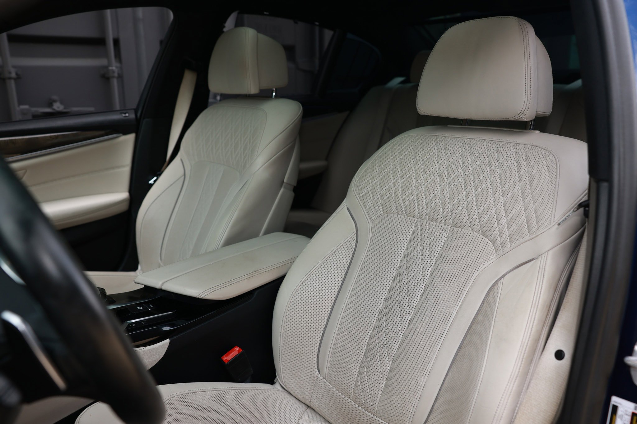 Used 2018 BMW M550i xDrive image 10